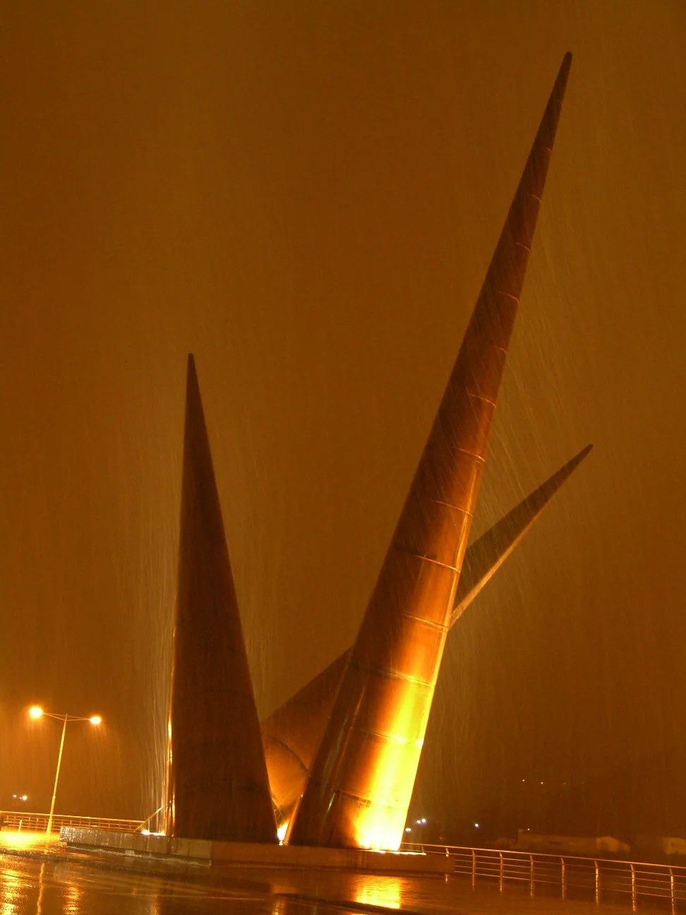 Escultura Avilés. Benjamín Menéndez.